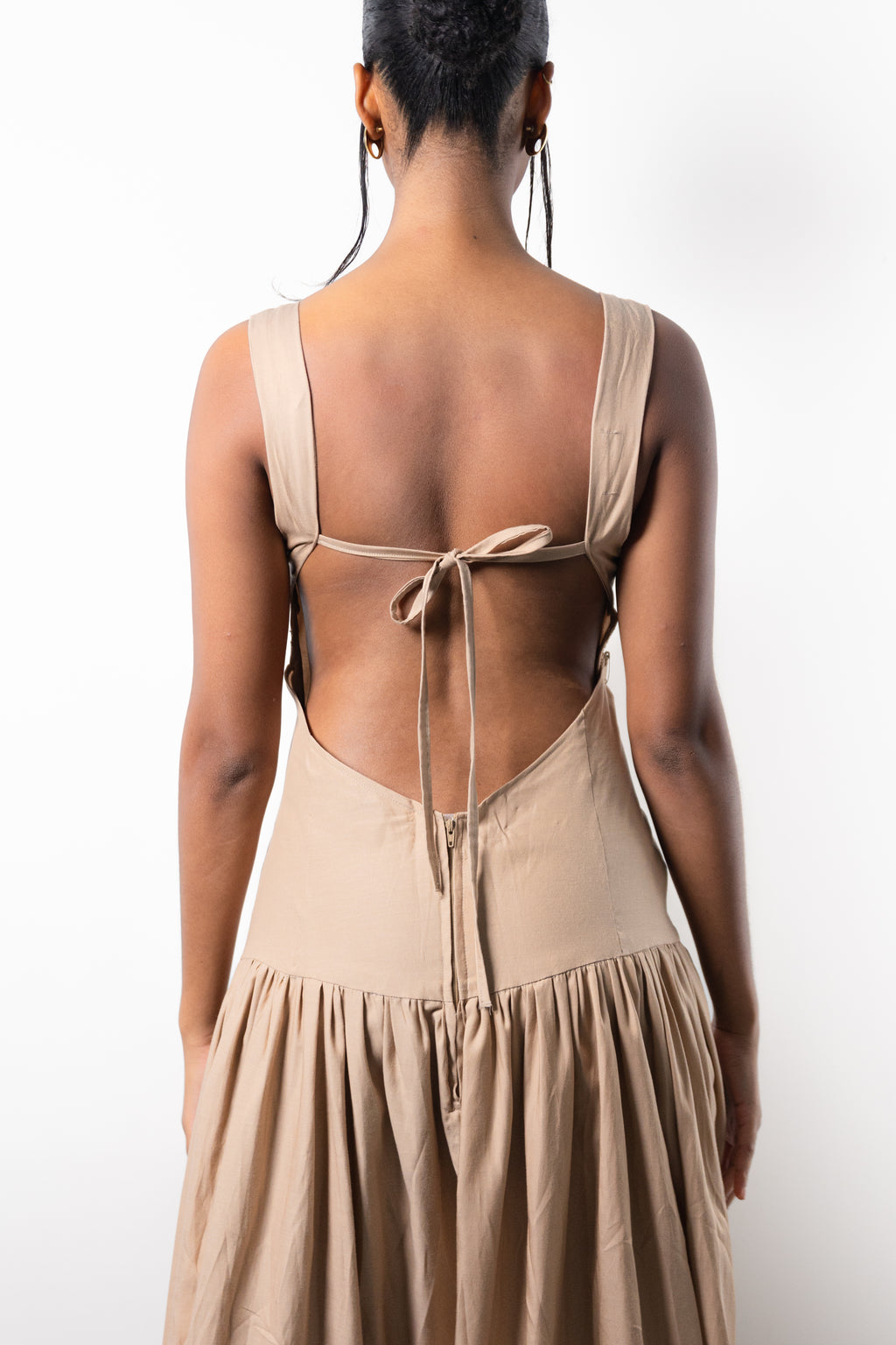 backless drop waist dress boohoo Women's Shoulder Pad Backless Drop Waist Maxi Dress in Ivory | Size: 8